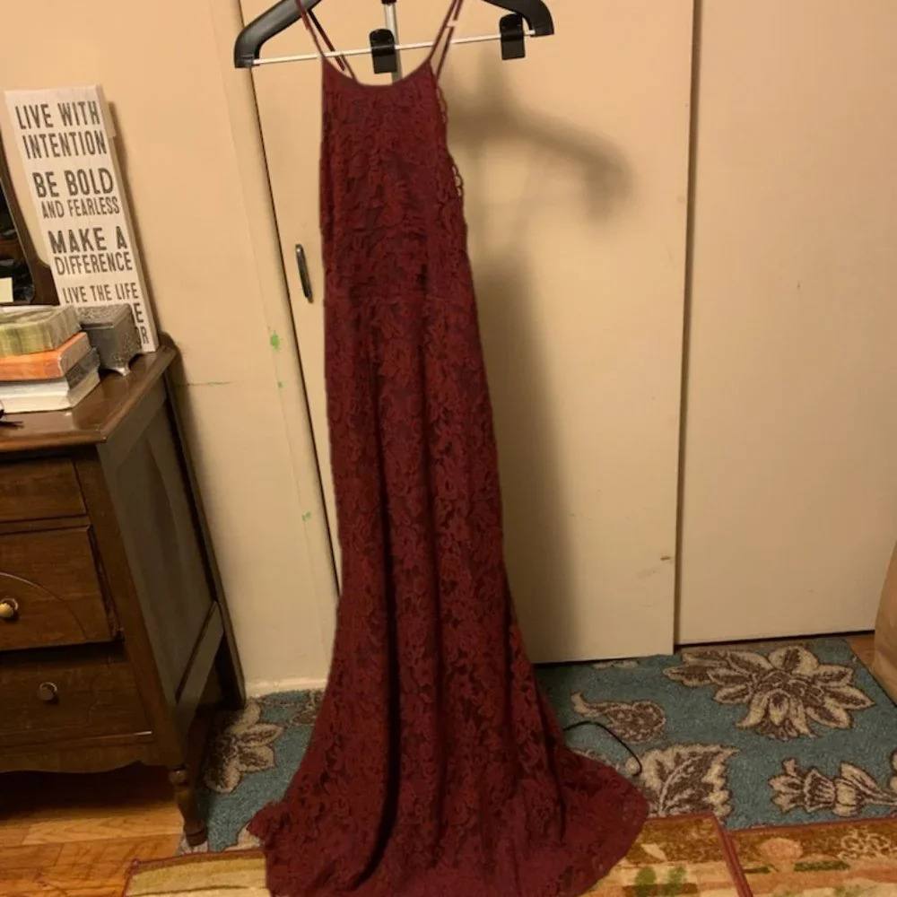 Tobi Joanna Wine Lace Maxi Dress